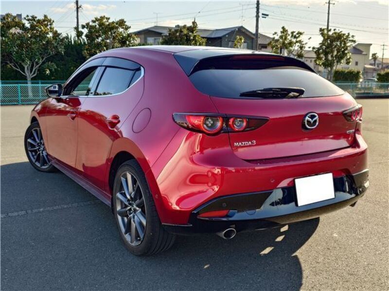 MAZDA3