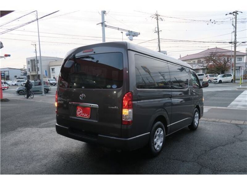 HIACE VAN