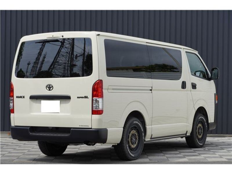 HIACE VAN