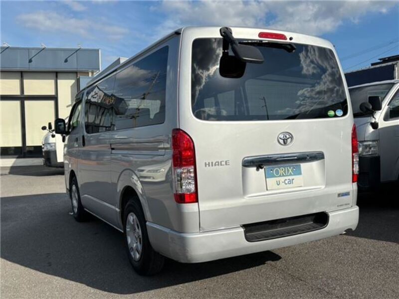 HIACE VAN