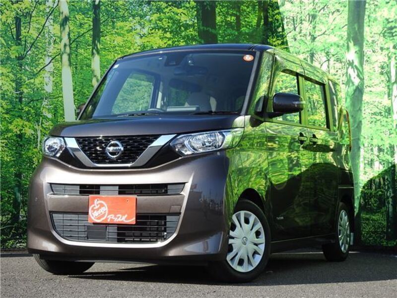 NISSAN ROOX