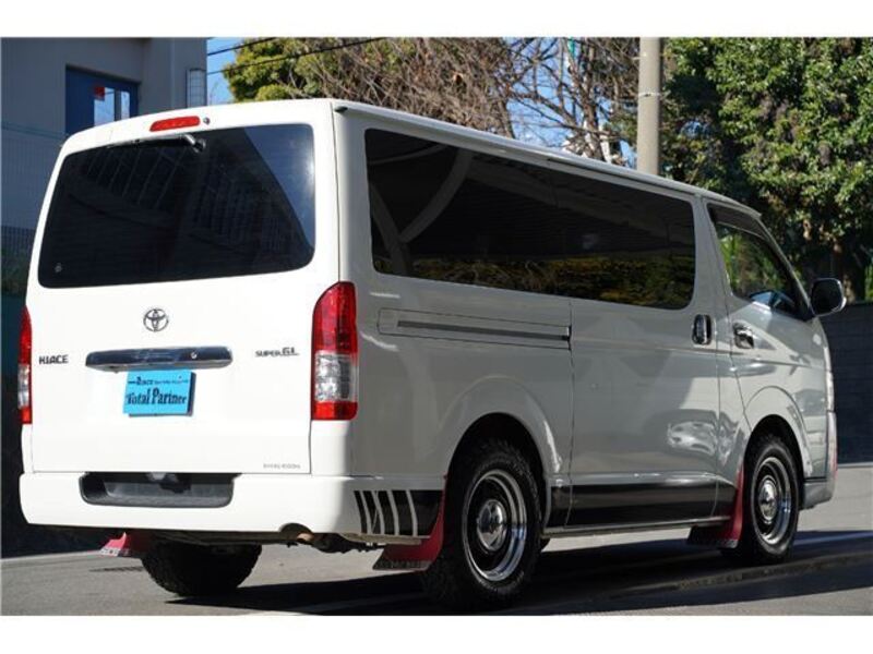 HIACE VAN