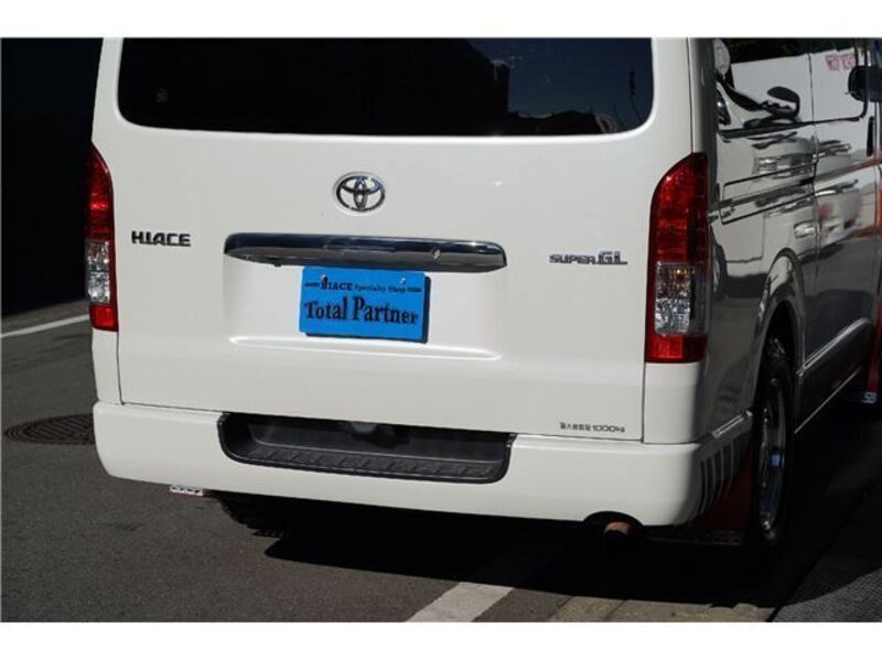 HIACE VAN