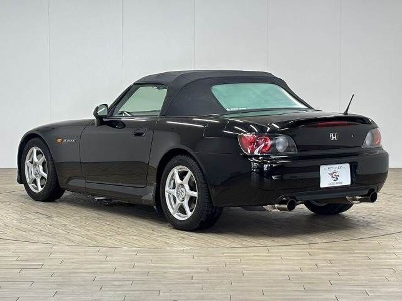 S2000