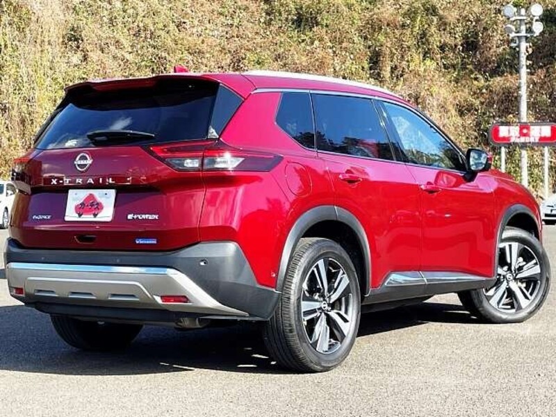 X-TRAIL
