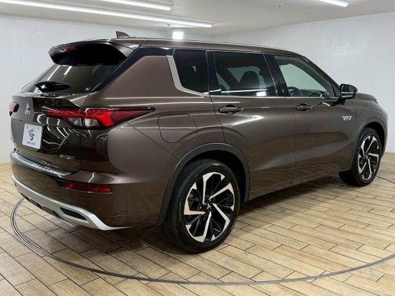 OUTLANDER PHEV