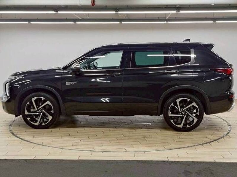OUTLANDER PHEV