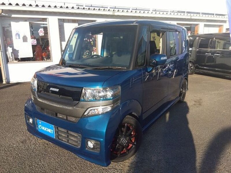 HONDA N BOX CUSTOM