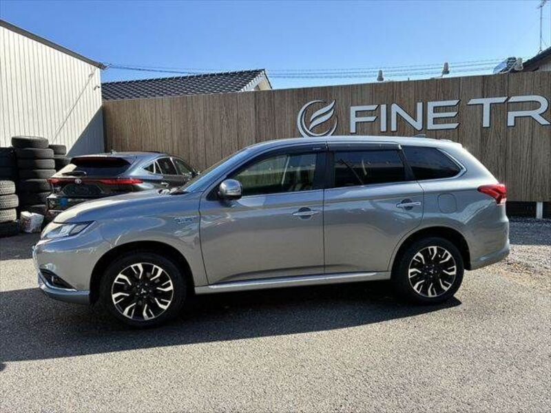 OUTLANDER PHEV