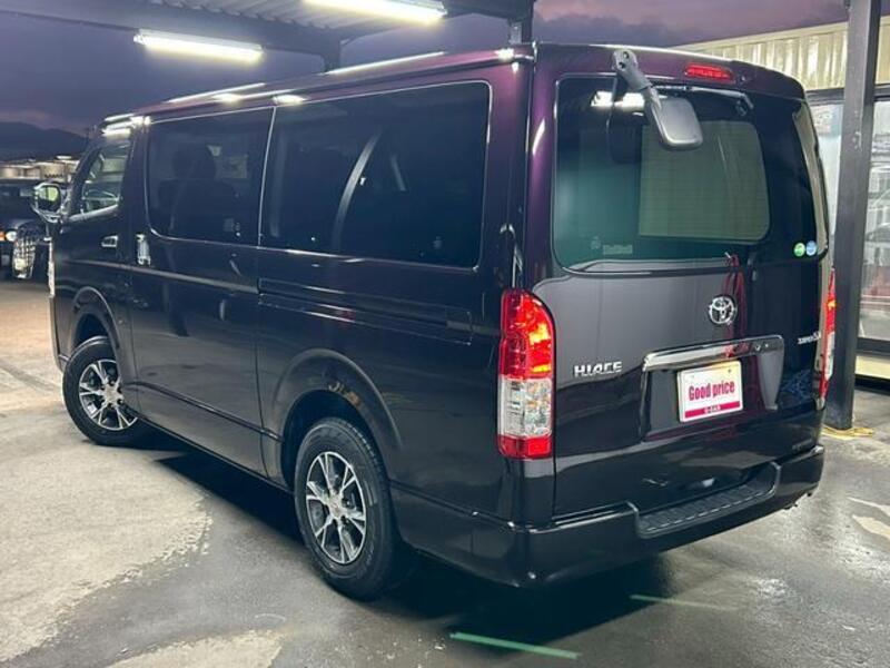 HIACE VAN