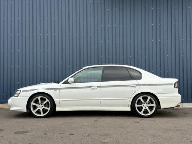 LEGACY B4