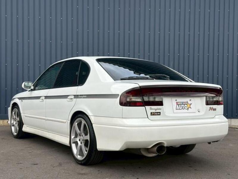 LEGACY B4