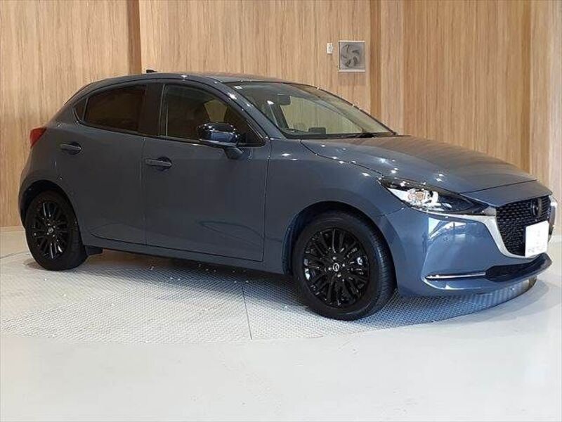 MAZDA2