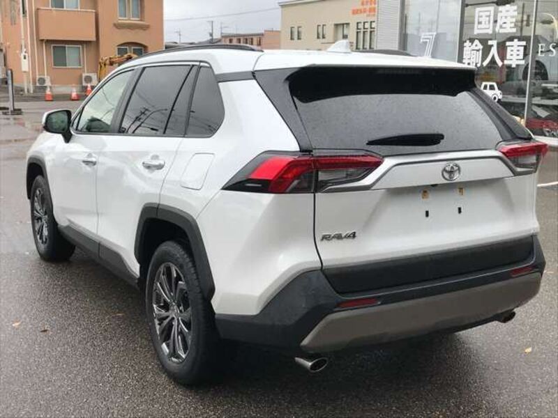 RAV4