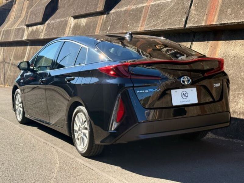 PRIUS PHV