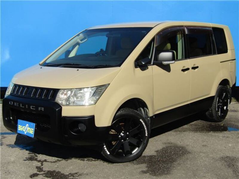 MITSUBISHI DELICA D5