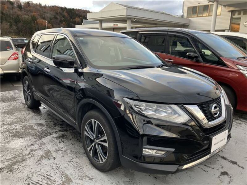 X-TRAIL