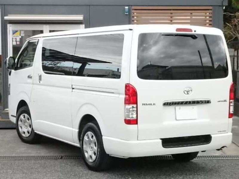 HIACE VAN
