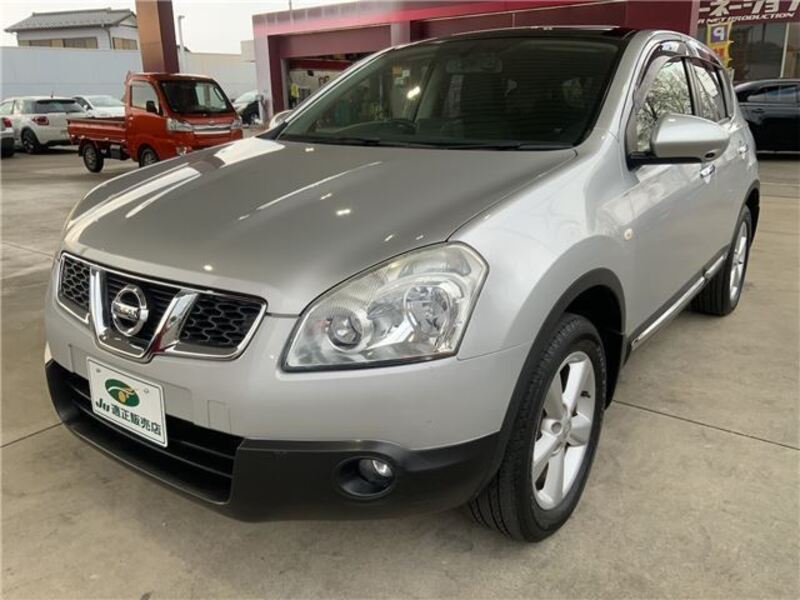 NISSAN DUALIS