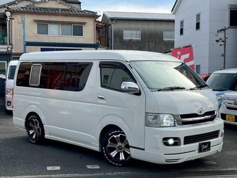 TOYOTA HIACE WAGON