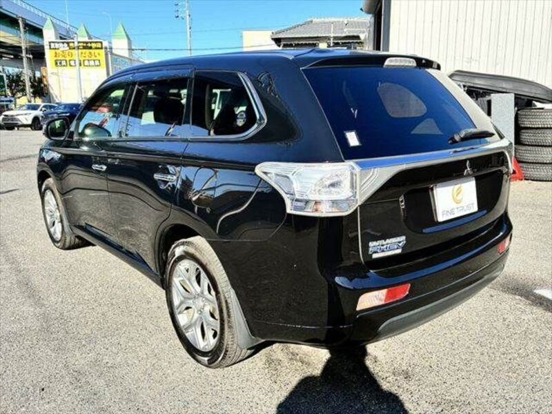OUTLANDER PHEV