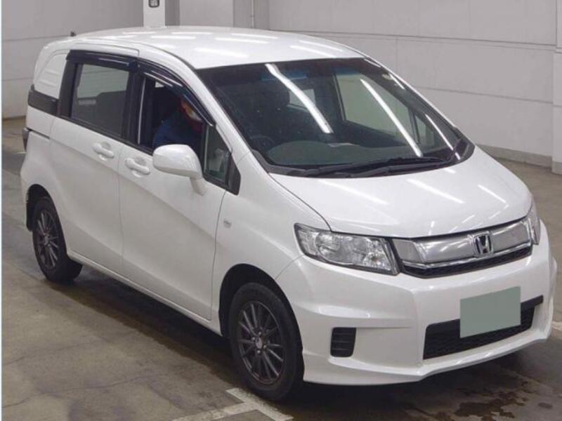 HONDA FREED SPIKE