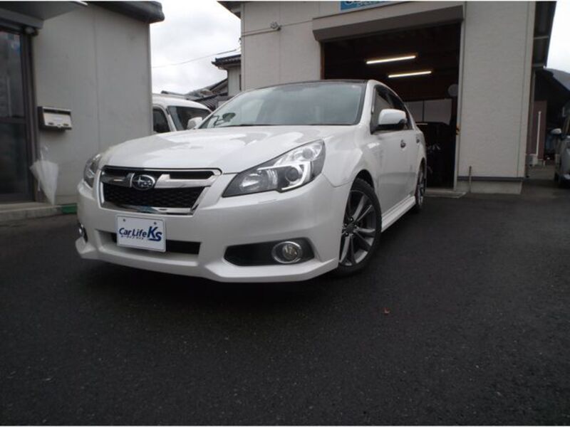 SUBARU LEGACY B4