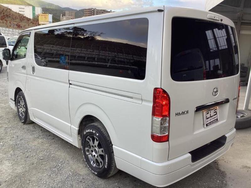 HIACE VAN