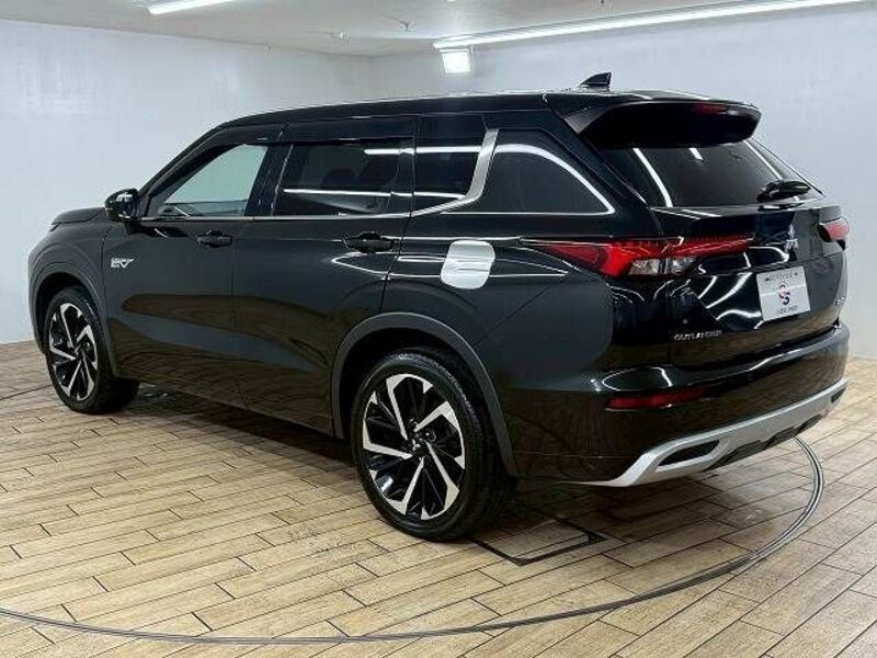 OUTLANDER PHEV