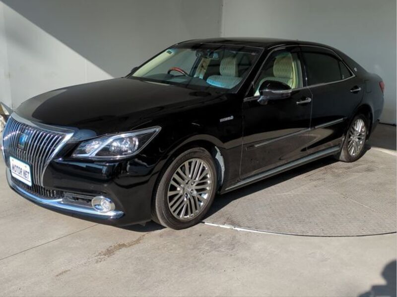 TOYOTA CROWN MAJESTA