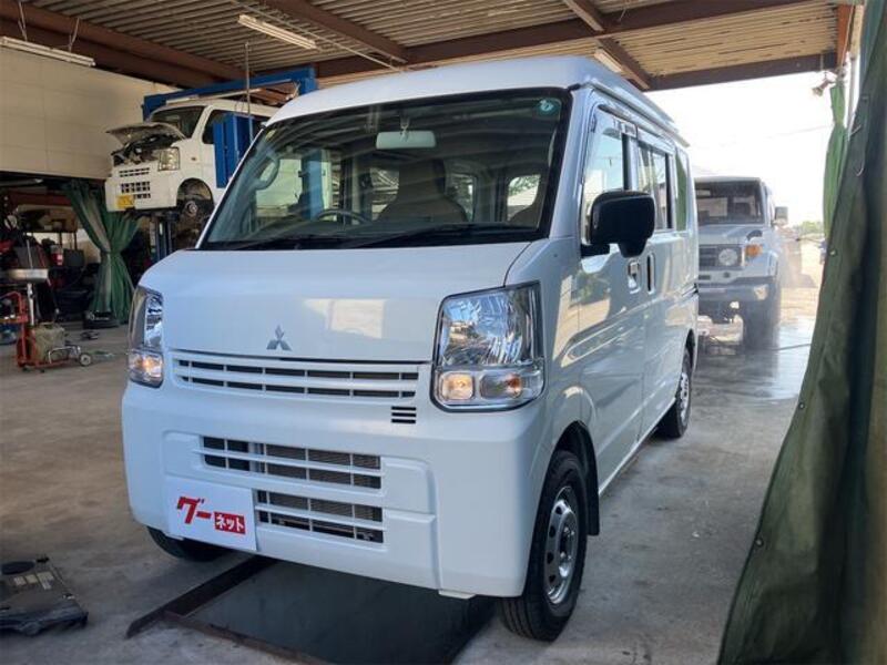 MITSUBISHI MINICAB VAN