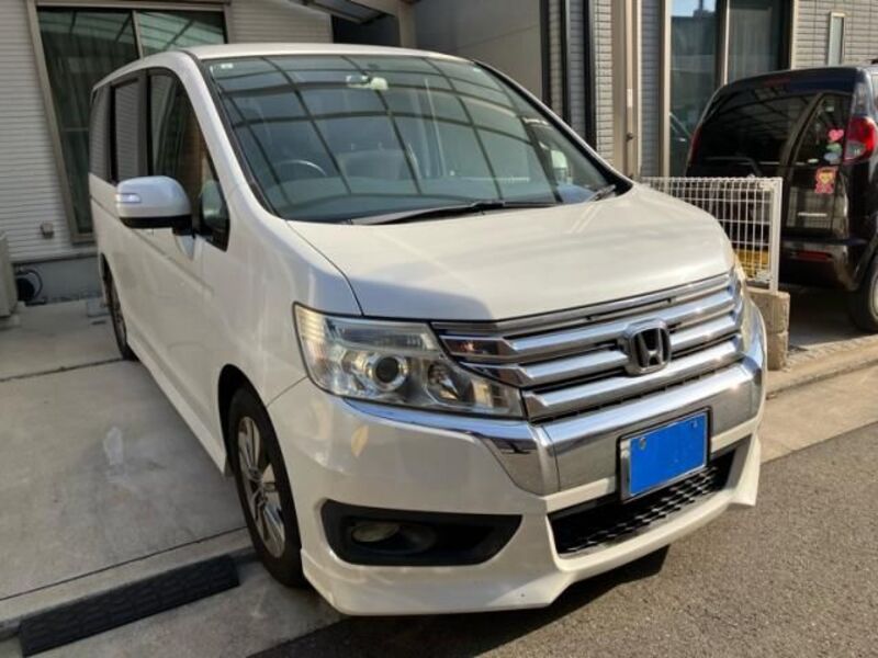 HONDA STEPWAGON SPADA