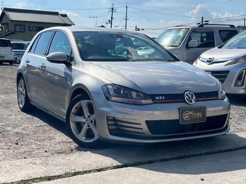 VOLKSWAGEN GOLF GTI