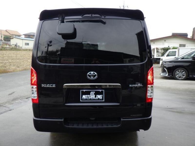 HIACE VAN
