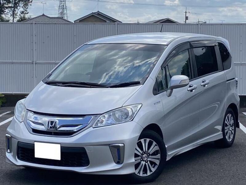 HONDA FREED HYBRID