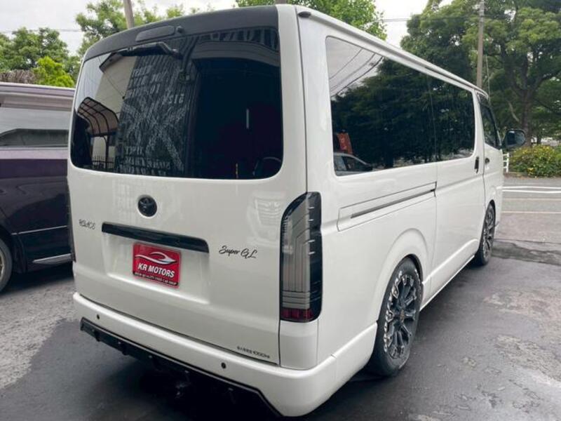 HIACE VAN