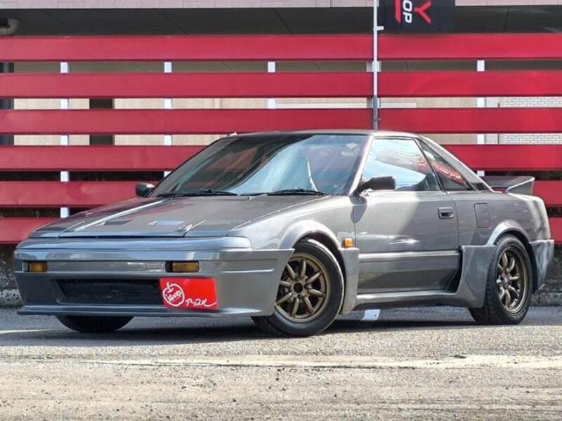 TOYOTA MR2