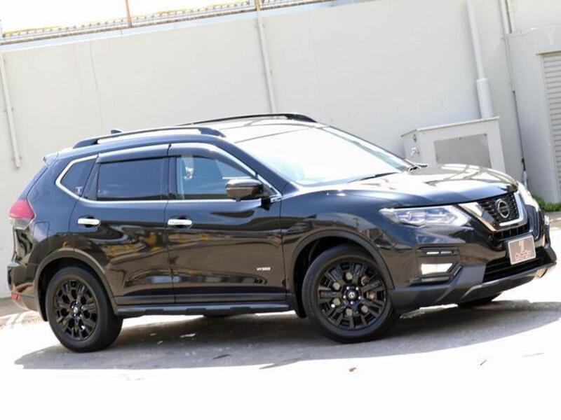 X-TRAIL