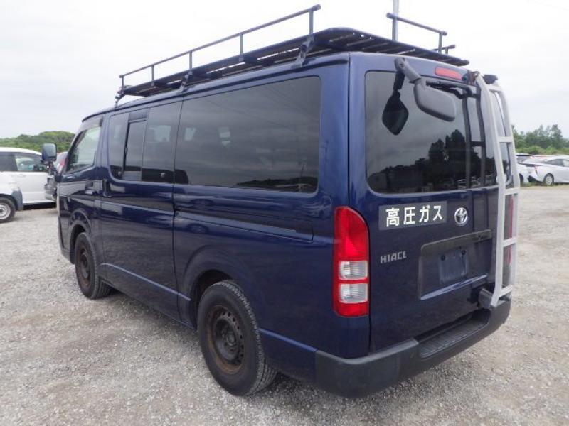 HIACE