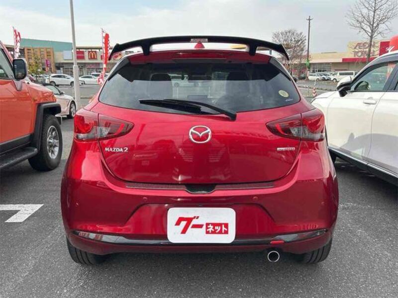 MAZDA2
