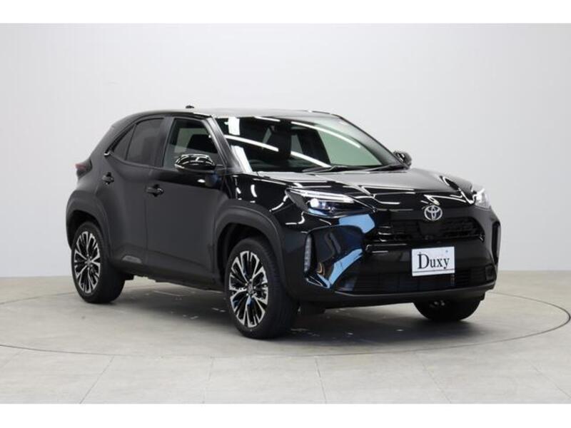 YARIS CROSS