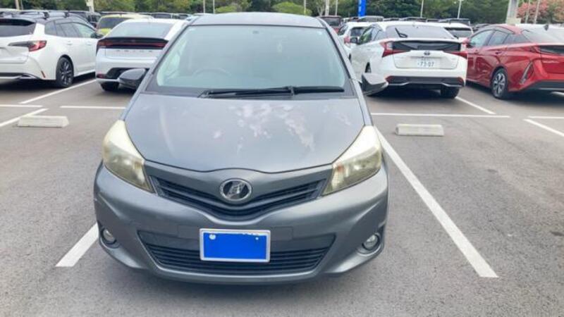 TOYOTA VITZ