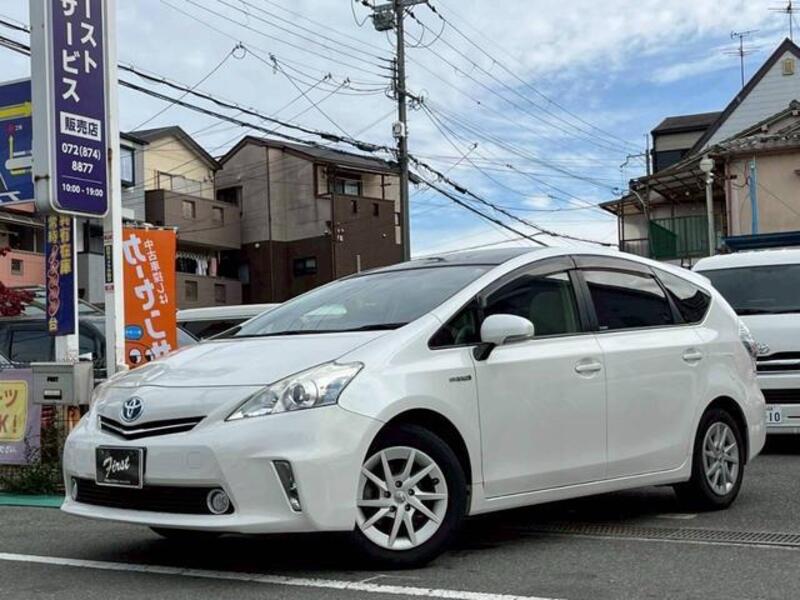 TOYOTA PRIUS ALPHA