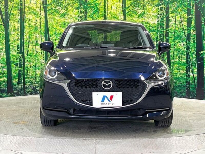 MAZDA2