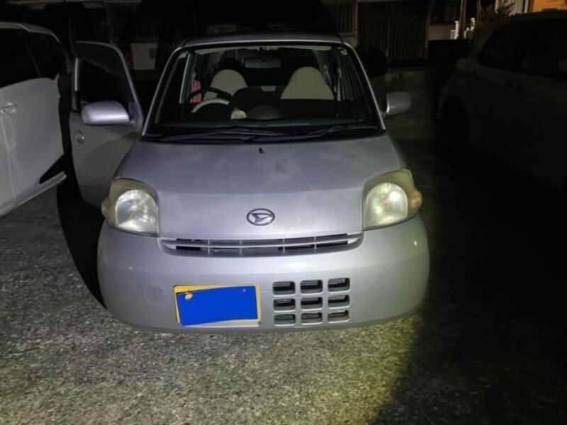 DAIHATSU ESSE