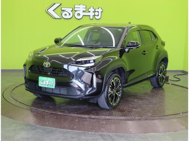YARIS CROSS
