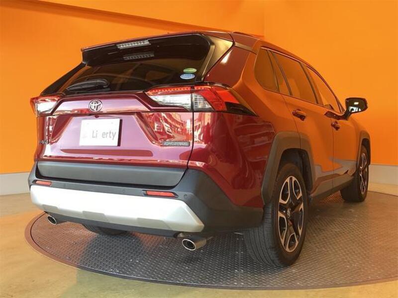 RAV4