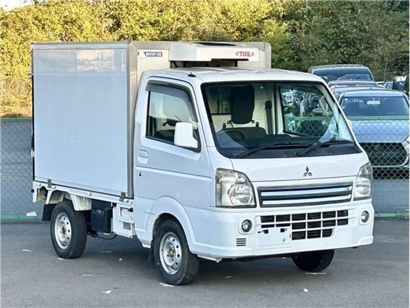 MITSUBISHI MINICAB TRUCK