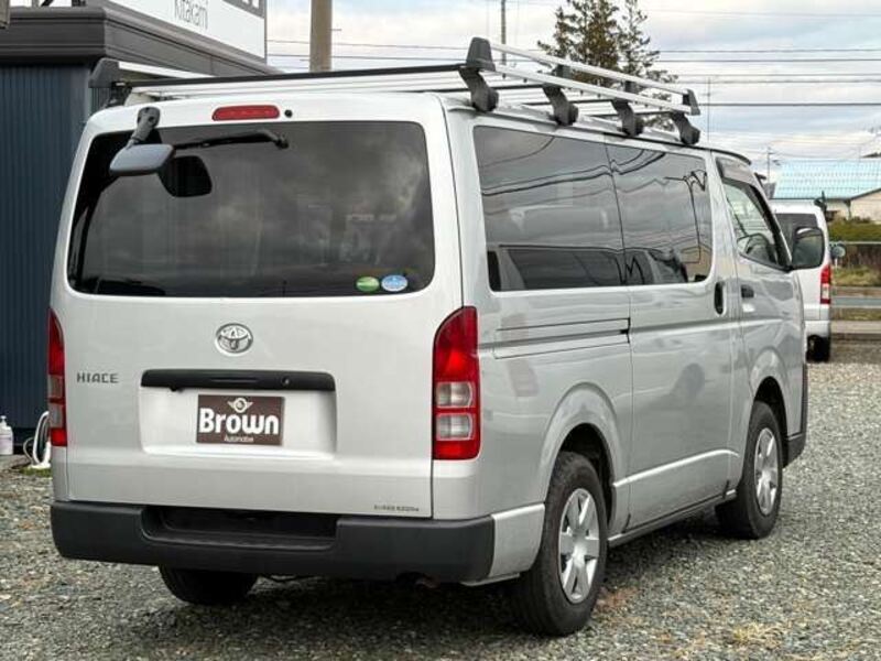 HIACE VAN