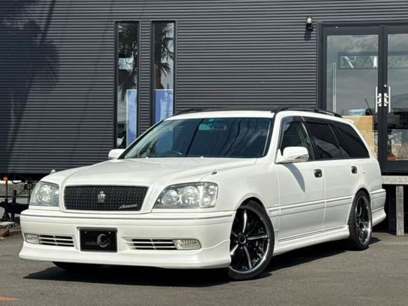 TOYOTA CROWN ESTATE